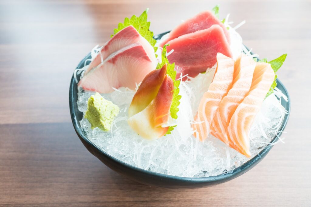 różnice sushi a sashimi